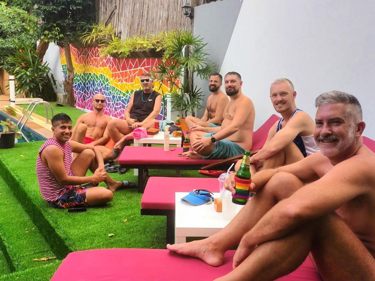 Alpha gay resort